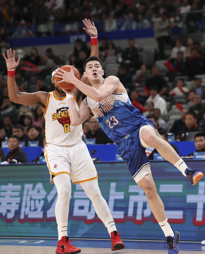 开元KY包含新疆广汇发布备战花絮；今晨手感冰凉；CBA常规赛任务艰巨；训练强度明显提升的词条